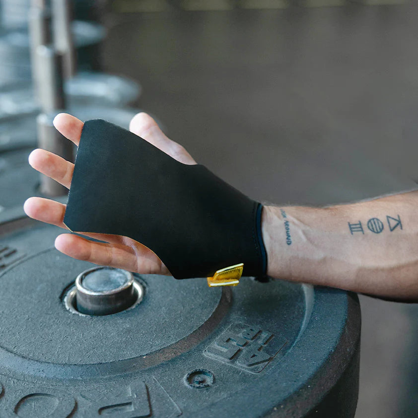 V Series Men's Conquer Fingerless