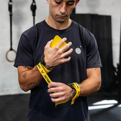 V Series Men's Conquer Fingerless